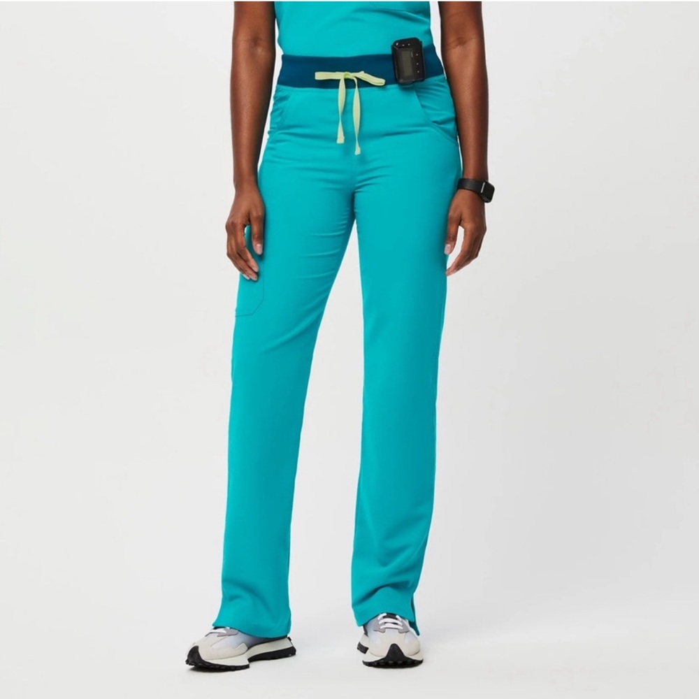 Teal Cargo Figs
